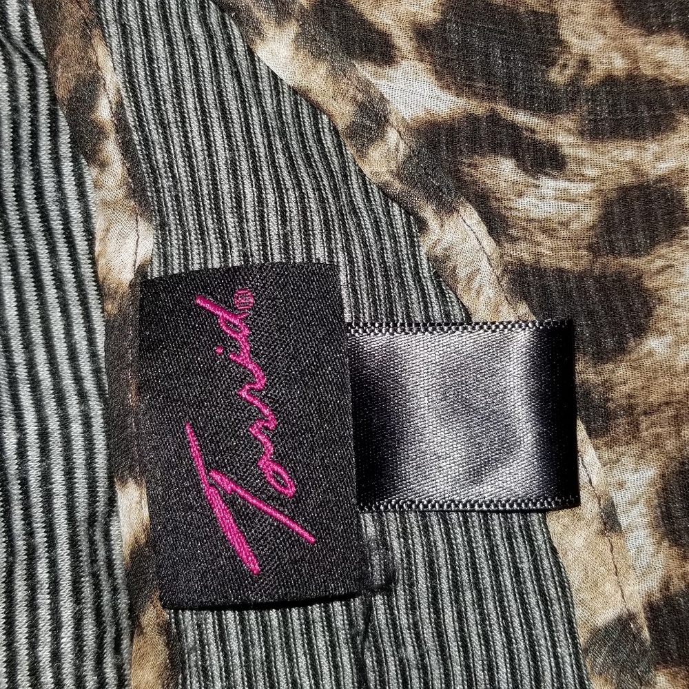 Torrid 1x two sided flowy tank - Picture 6 of 8